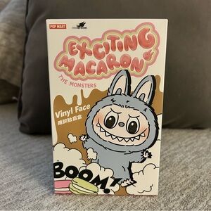 NIB “Soymilk” Exciting Macaron Labubu